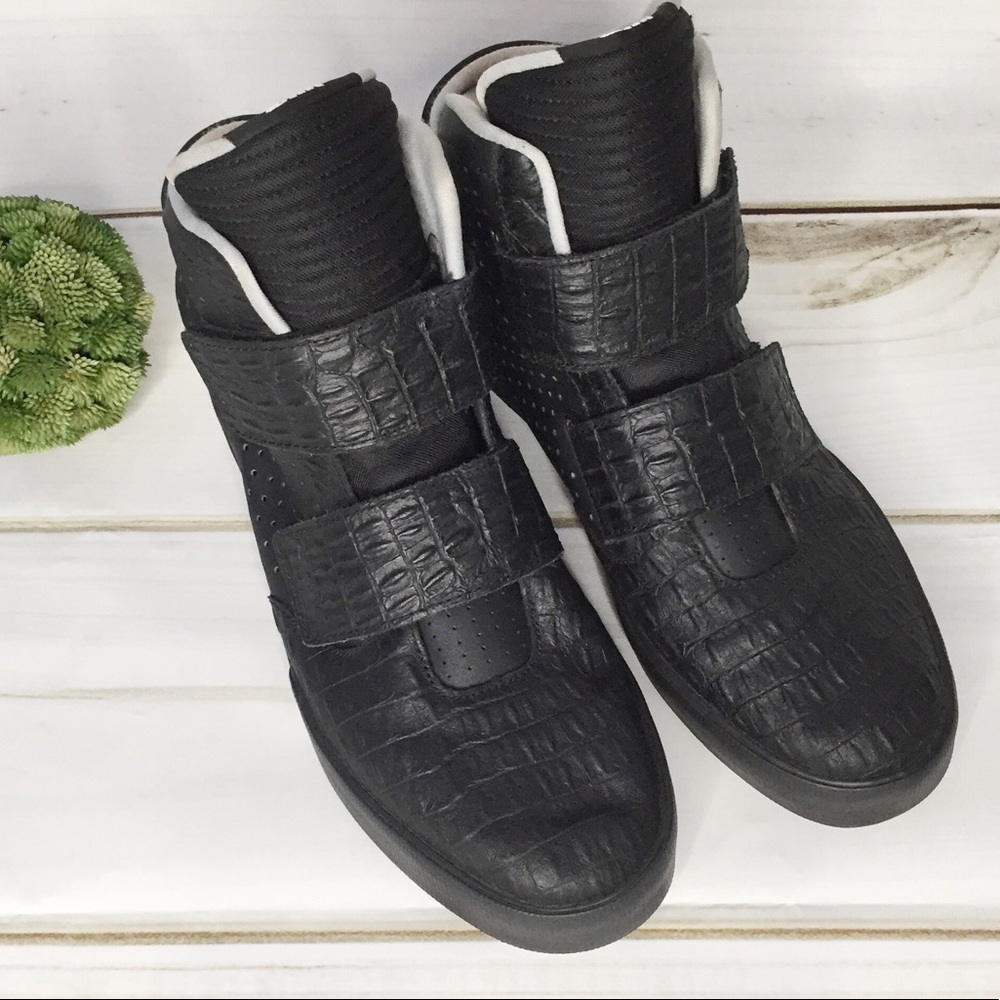 **SOLD** NIKE Flystepper 2K3 Hightop Sneakers - Picture 2 of 8